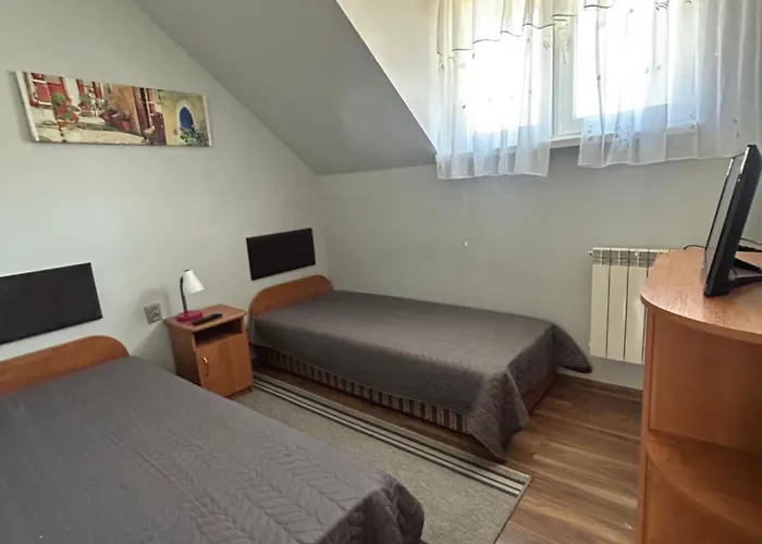 100 Metrow Do Kolejki Na Skrzyczne Mysliwska 98 * Szczyrk